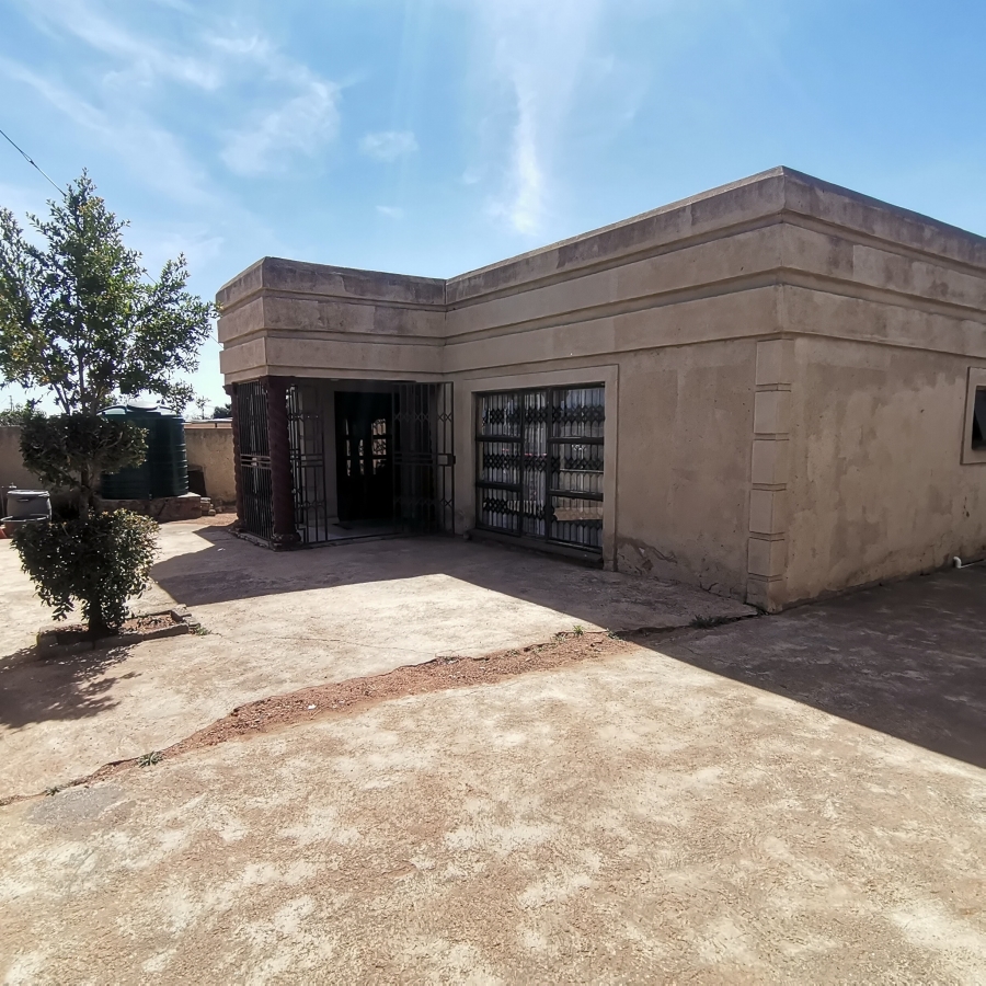 3 Bedroom Property for Sale in Lethlabile North West